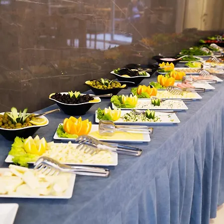 Riva Alsancak 3* イズミル