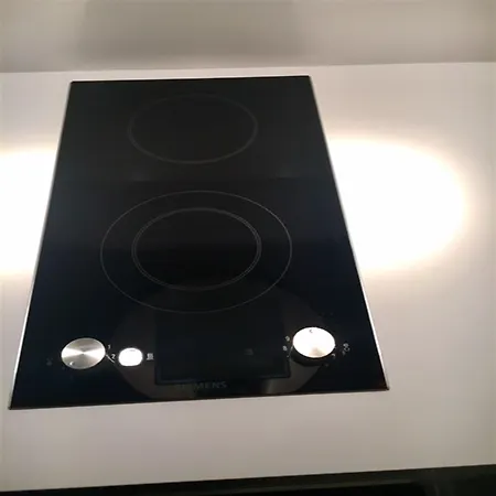 Riva Alsancak アパートホテル イズミル