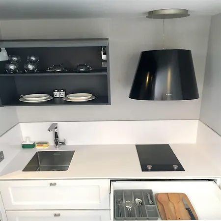 شقة فندقية Riva Alsancak