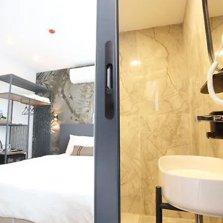 Riva Alsancak 3* 伊兹密尔