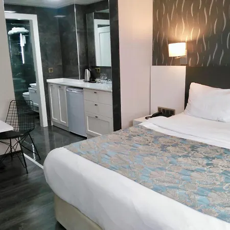 Riva Alsancak 3* 伊兹密尔
