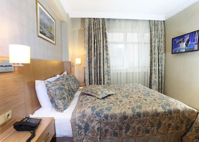 Apart Otel Riva Alsancak 3*