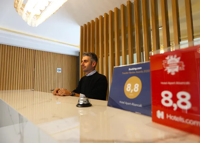 Apart Otel Riva Alsancak 3*