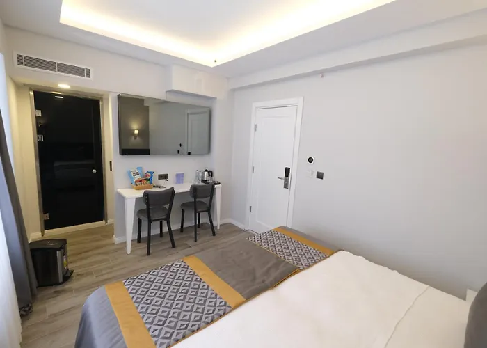Riva Alsancak 3*