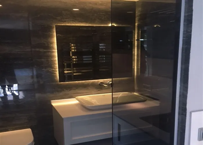 Riva Alsancak מלון דירות 3*