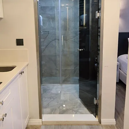 Riva Alsancak 아파트호텔