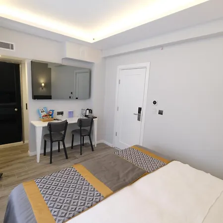 Riva Alsancak 3*