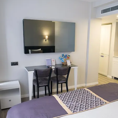 Riva Alsancak 3* 이즈미르